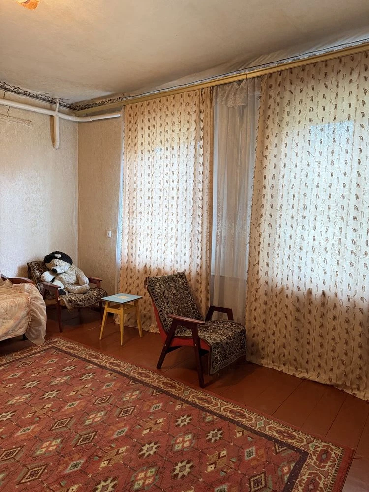 Продаж будинку у місті Коростишеві