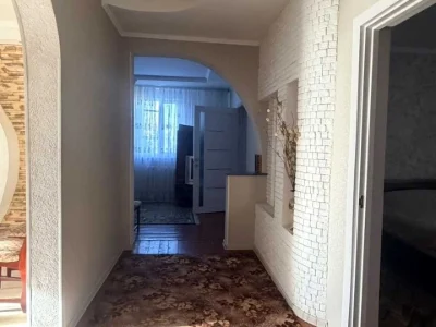 Будинок. Коростишів, Шкільна вул.