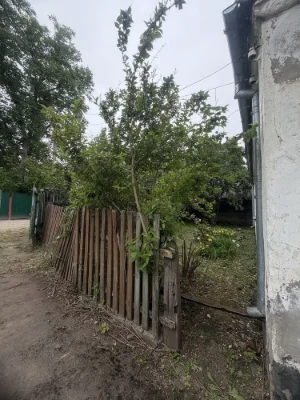 Продається цегляний, в районі садочка