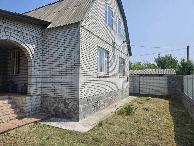 Будинок з ремонтом в Коростишеві 110м2 69000$