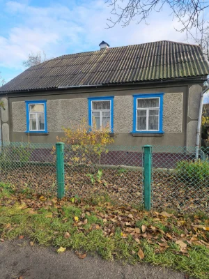 № 13853 - Кирпичный дом в г. Коростышев, 6.5 соток