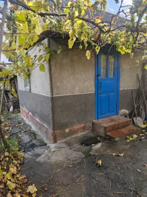 № 13853 - Кирпичный дом в г. Коростышев, 6.5 соток