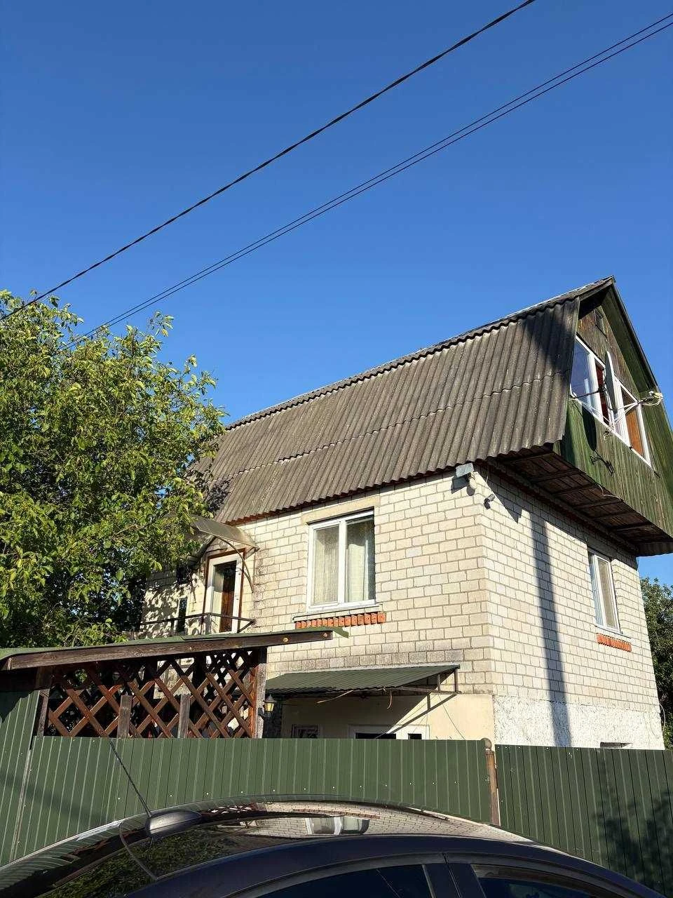 Продаж будинку. Два будинки на одній земельній ділянці.