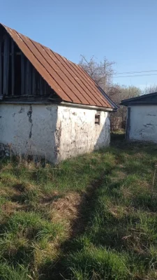 Продам будинок ціна 11 тисяч доларів(  можливий торг)