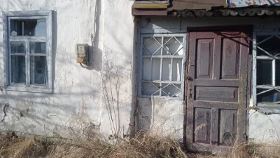 Продам будинок ціна 11 тисяч доларів(  можливий торг)