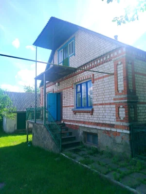 Продається добротний цегляний будинок 103м.кв м.Малин