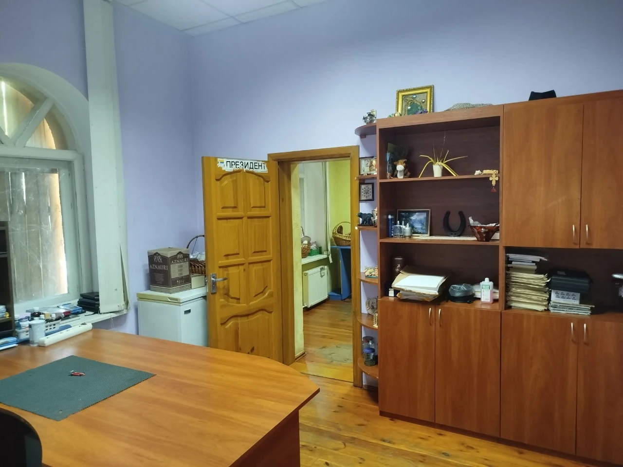 Будинок разом з комерційним приміщенням на 1 поверсі зі зруч
