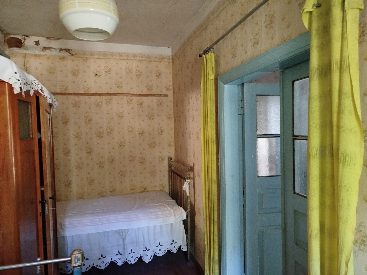 Цегляна частина будинку, окрема адреса, свій двір, Малин, 5