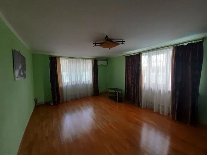 Продаж будинку в парковій зоні, м.Малин вул. Неманихіна