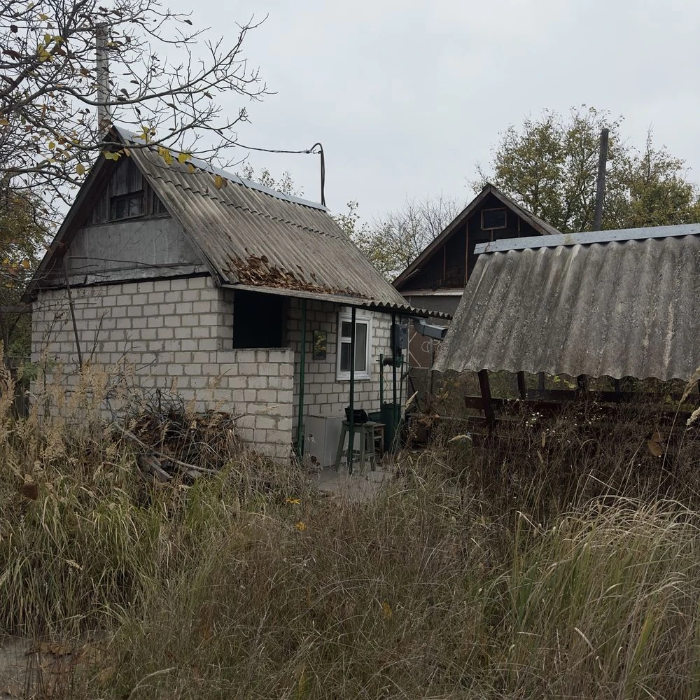 Будинок та земельна ділянка, Звягель терміновий продаж