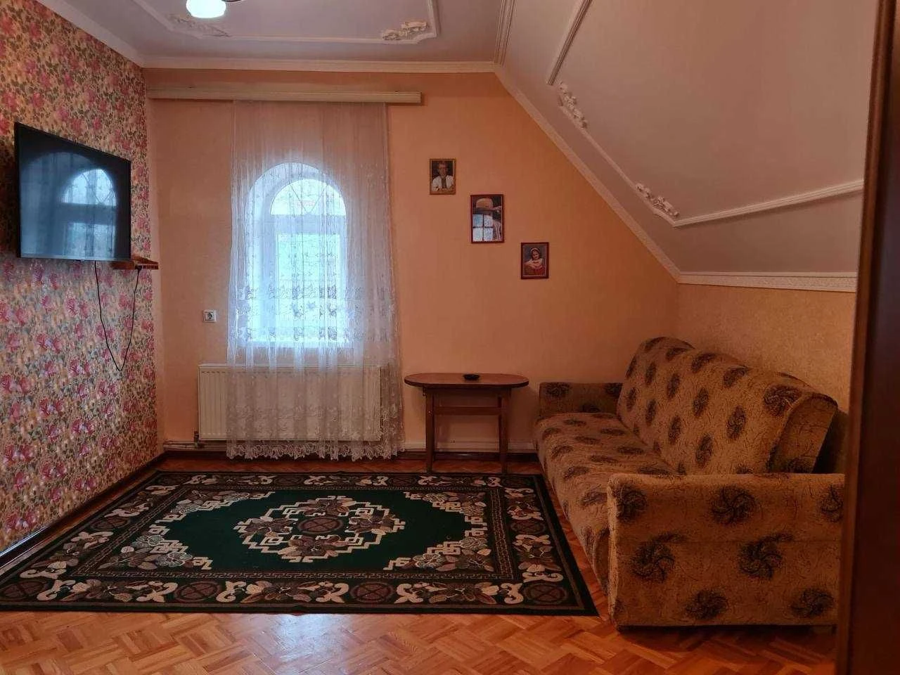 Двух-поверховий будинок, Житомирська обл. Звягель