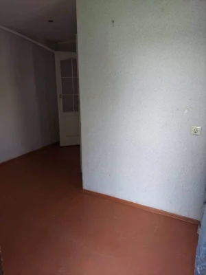 House (part of a house), Zvaghiel