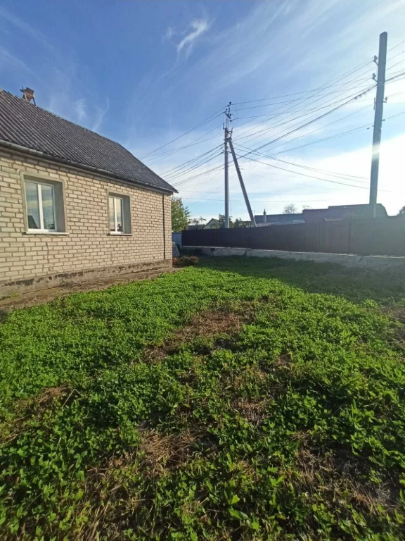 продам дім в Звягелі ,район морське