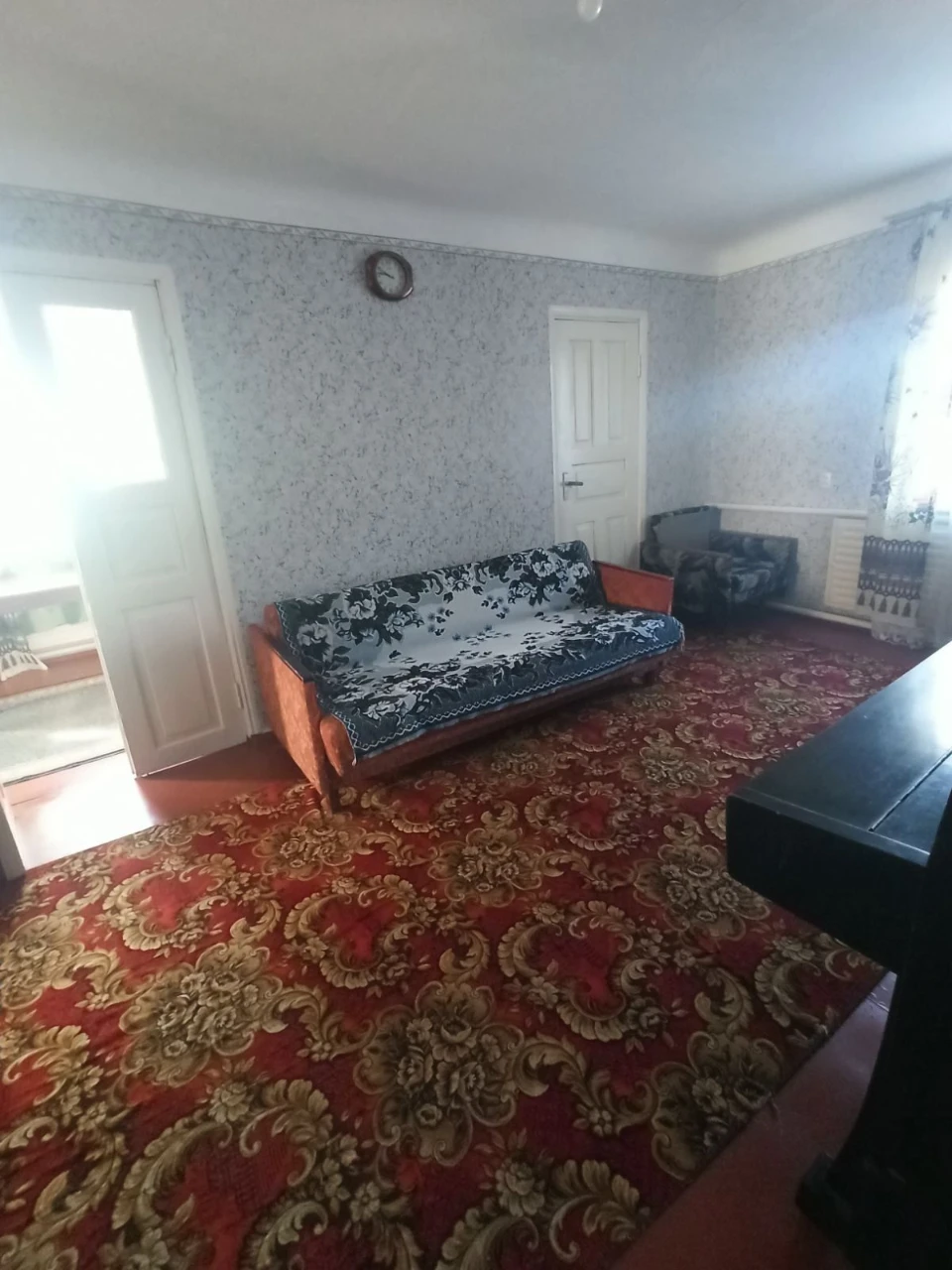 продам дім в Звягелі ,район морське