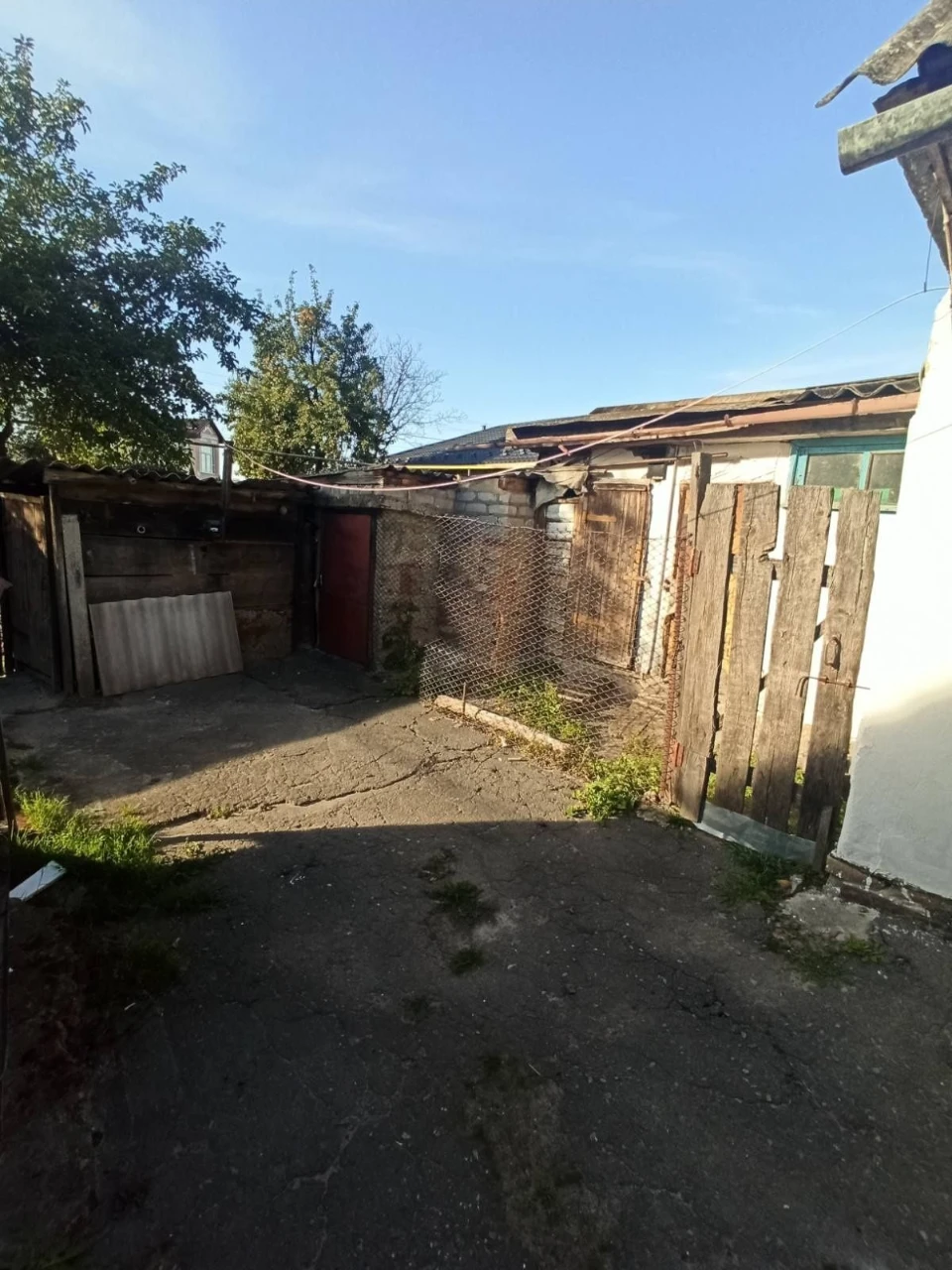 продам дім в Звягелі ,район морське