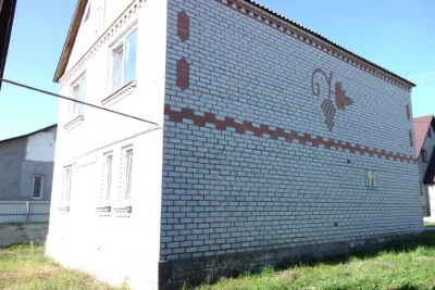 Продається 2х поверховий будинок, хлів, присадибна ділянк 7.