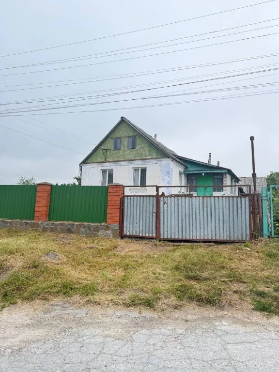 Продаж будинку у мальовничому місці!