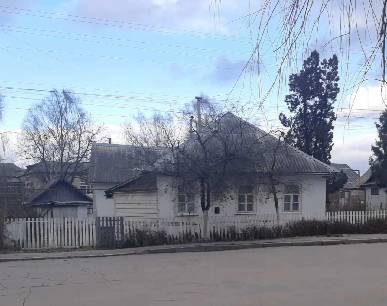 Продаж будинку з землею центр міста.