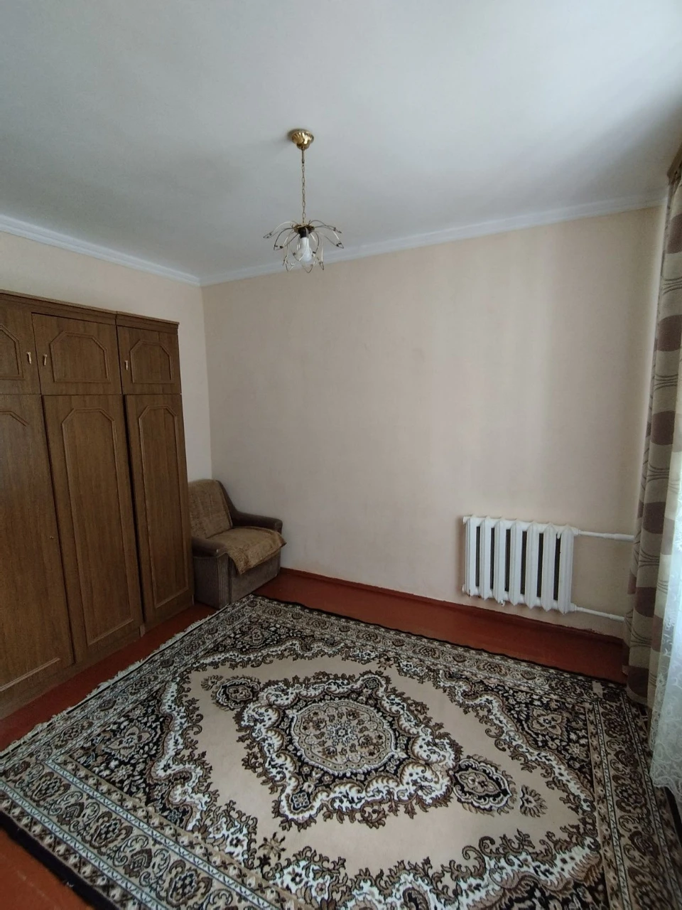 Продам цегляний будинок у м. Звягель, район Стройматеріали б