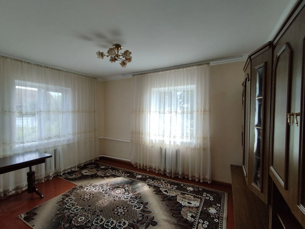 Продам цегляний будинок у м. Звягель, район Стройматеріали б