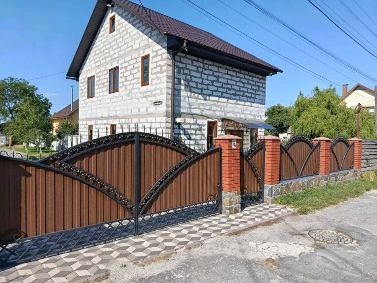 Продається не закінчине будівництво