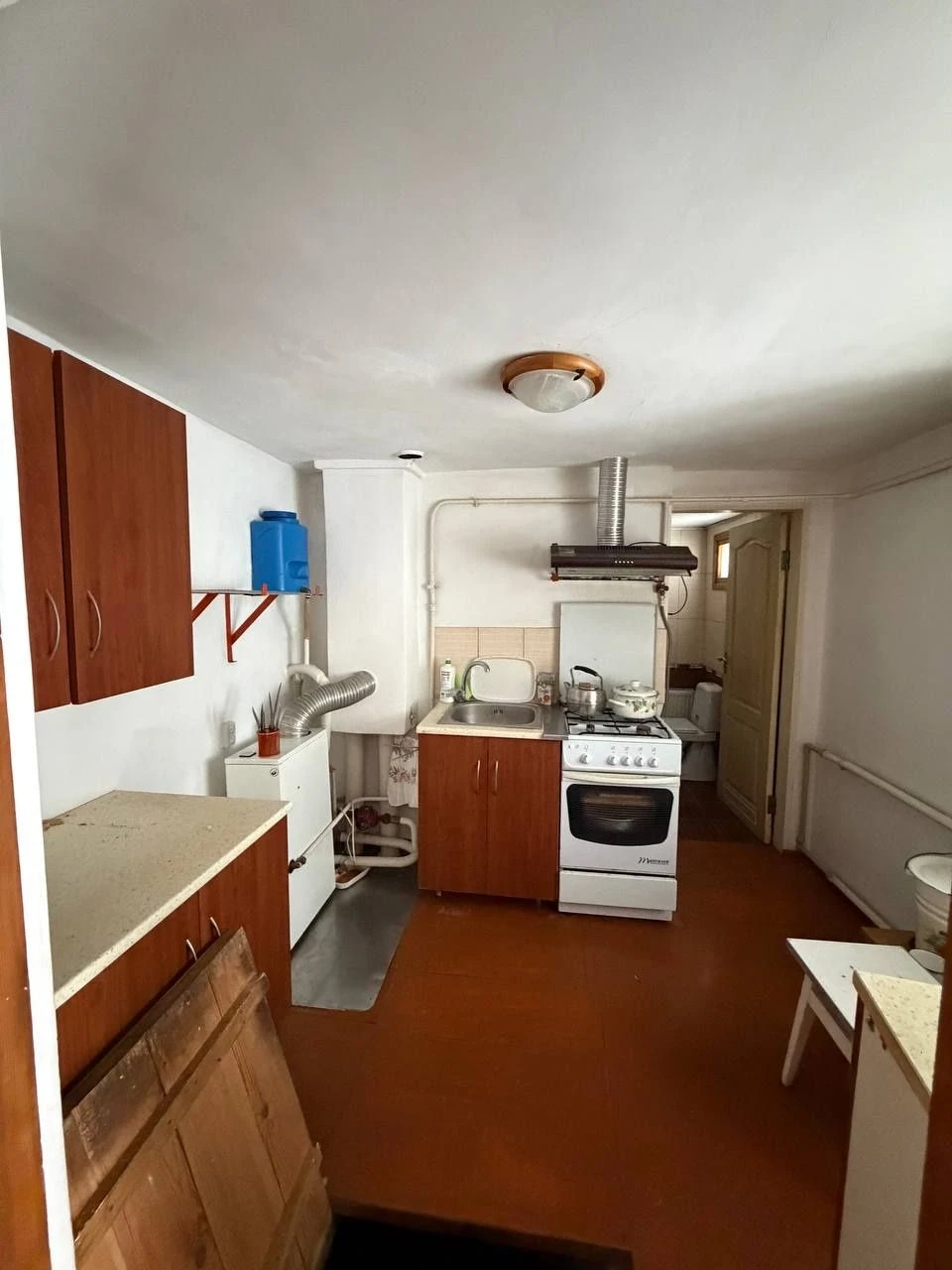 Sale of a part of a house!