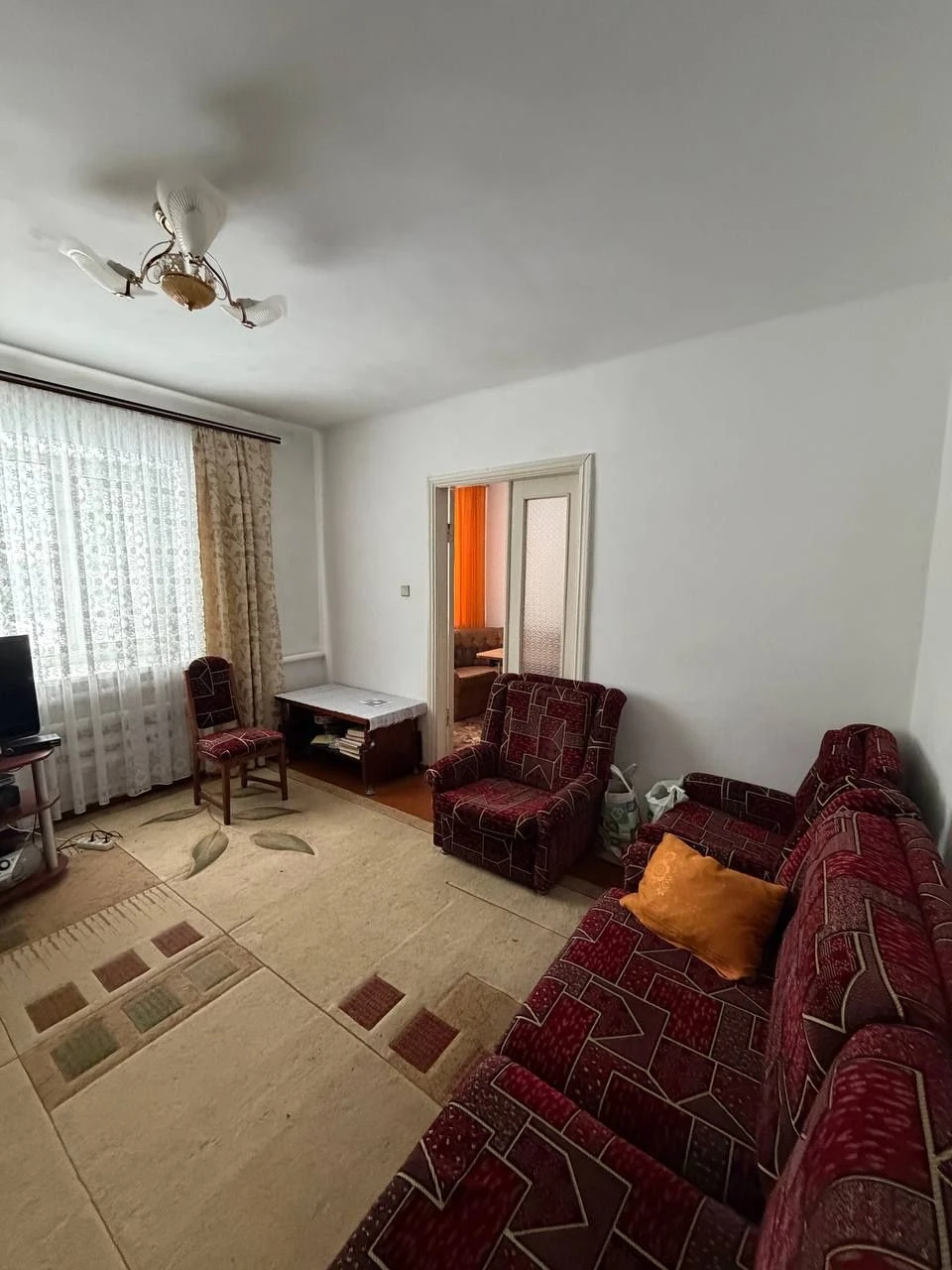 Sale of a part of a house!