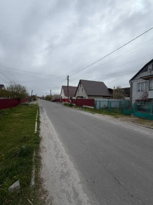 Продаж 2-поверхового будинку