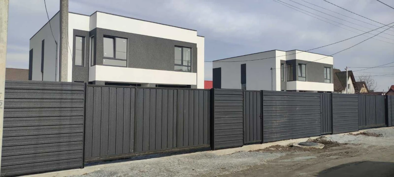 Duplex new building, Zvyehel, Morske Street, 10