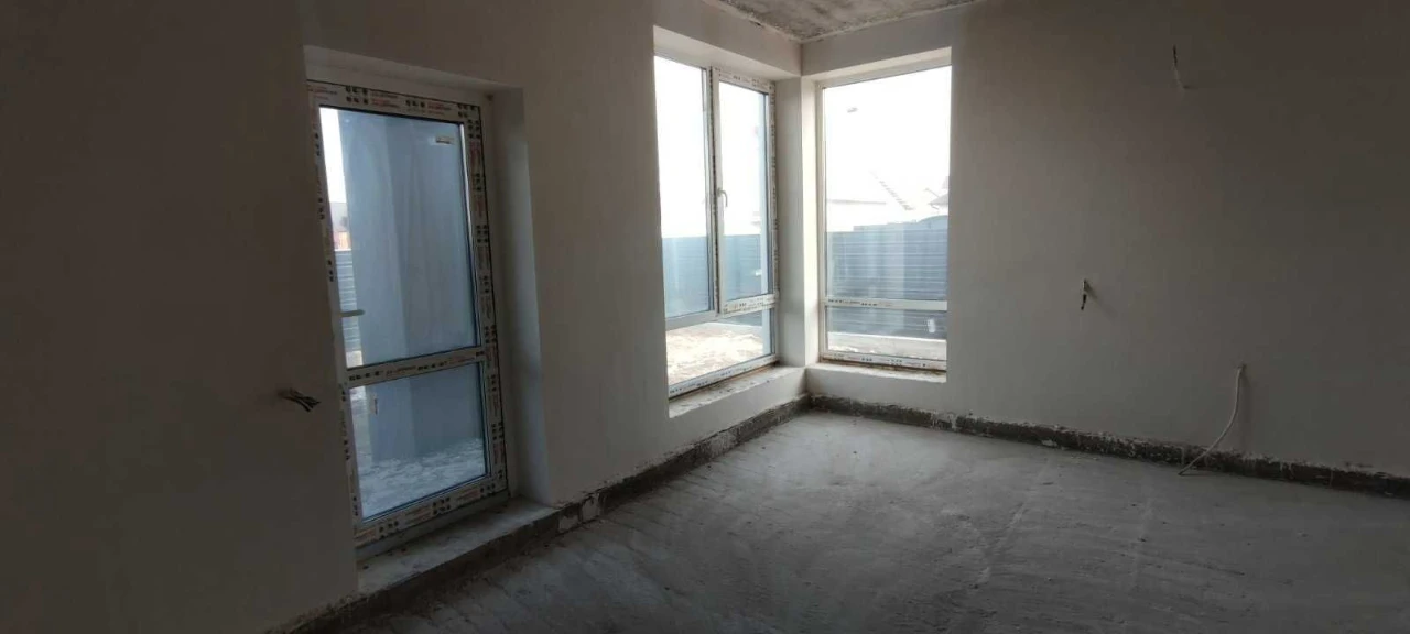 Duplex new building, Zvyehel, Morske Street, 10