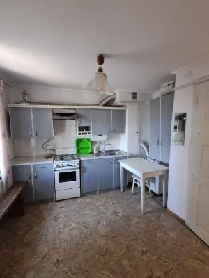Продаж частини будинку