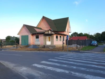 Продам двоповерховий будинокк