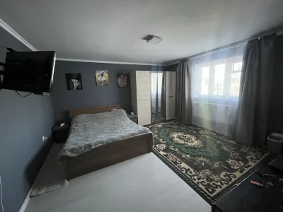 Просторий будинок для сім'ї, 150 м², у Звягелі, 4 кімнати,Ві