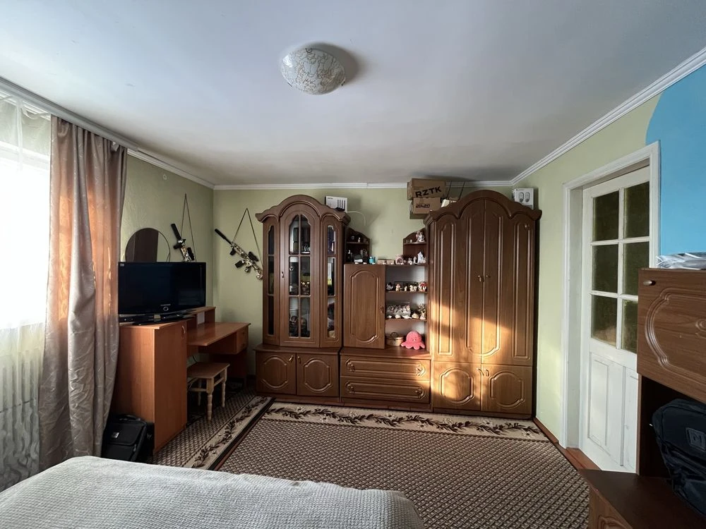 Просторий будинок для сім'ї, 150 м², у Звягелі, 4 кімнати,Ві