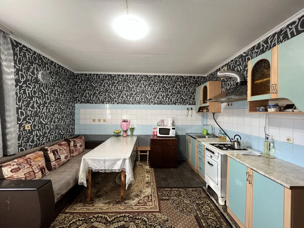 Просторий будинок для сім'ї, 150 м², у Звягелі, 4 кімнати,Ві