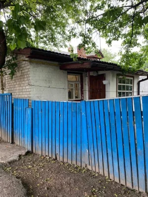 Продається частину будинку