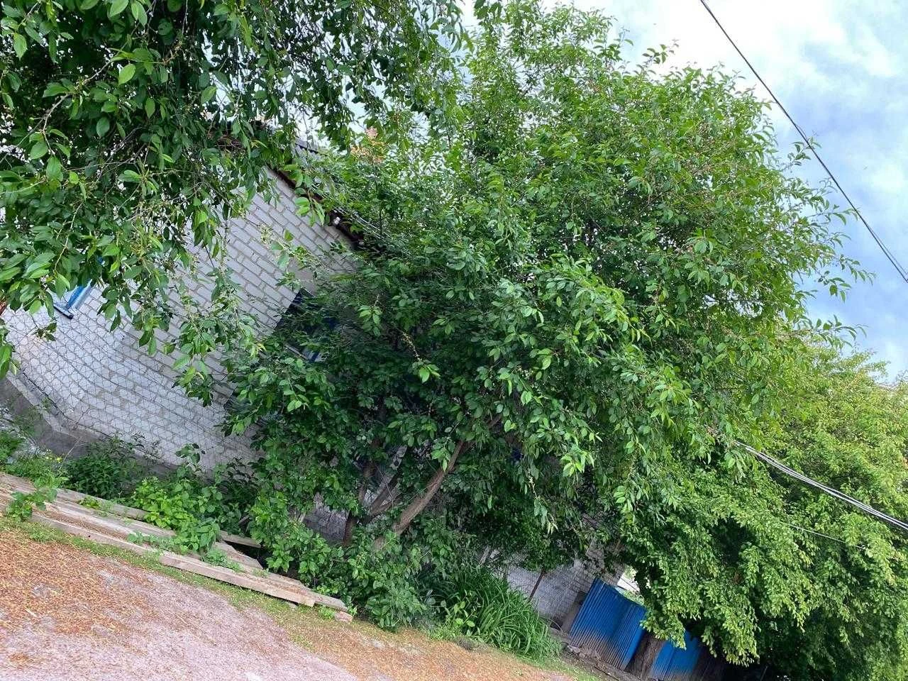 Продається частину будинку
