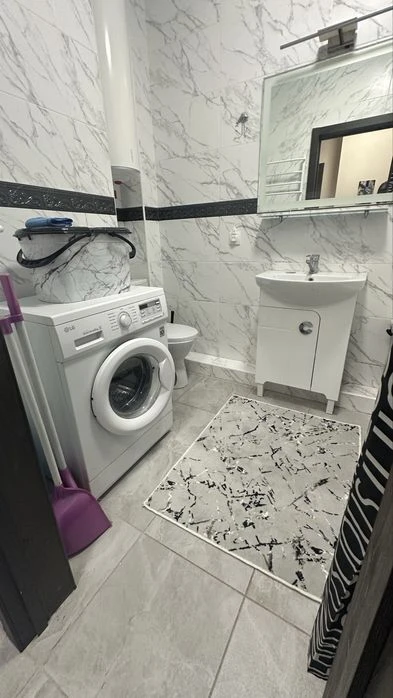продам 1-комнатную D квартиру в современном ЖК на Котовског.
