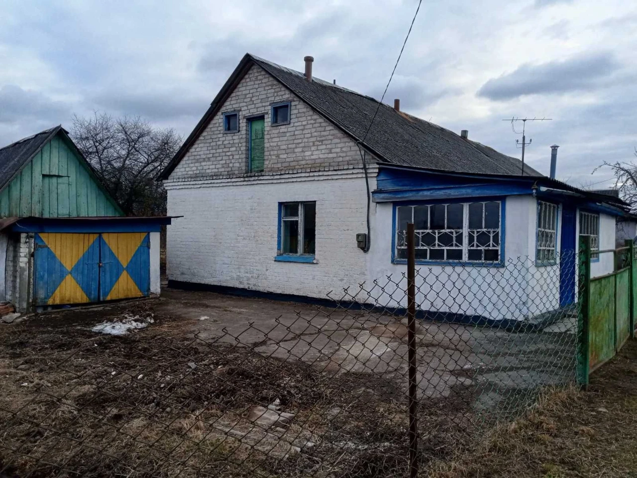 Продам будинок  .