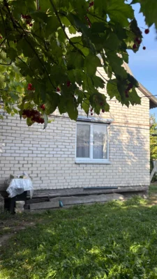 Будинок з ділянкою в селі
