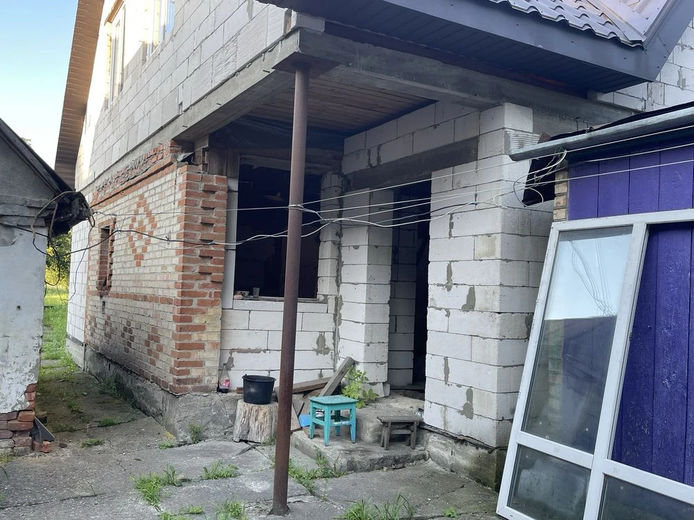 Власний куточок спокою біля лісу