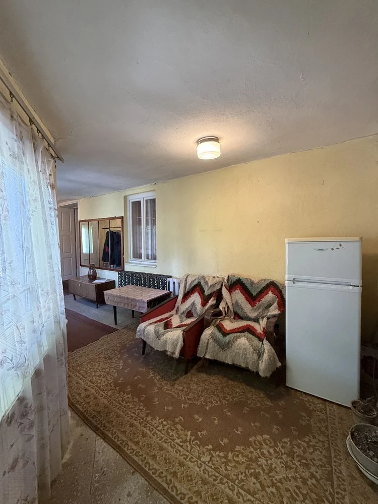 Продам будинок в Берегові, поруч з центром