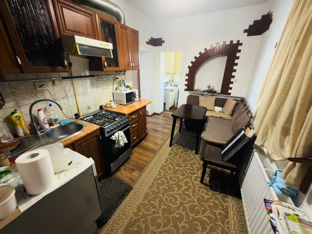 Sale of a cozy 2-room house with a separate guest area