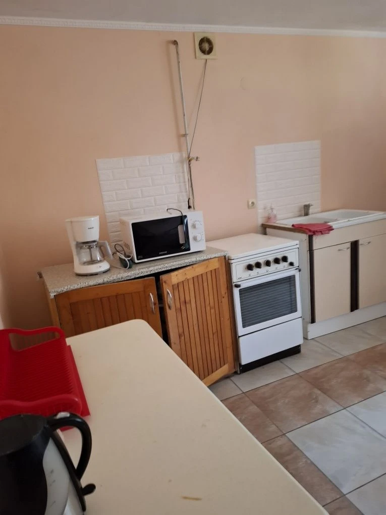 Берегове будинок продам великий 3 пов. НОВИЙ
