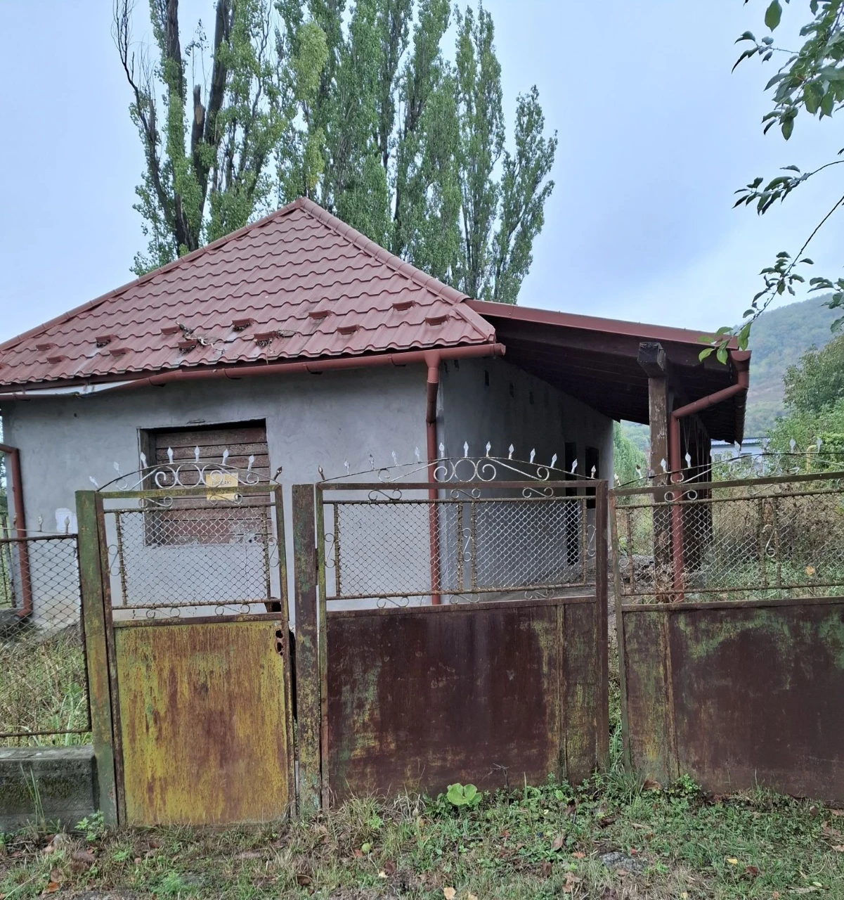 Берегово будинок маленький 40 кв.м, недобуд. ТОРГ.