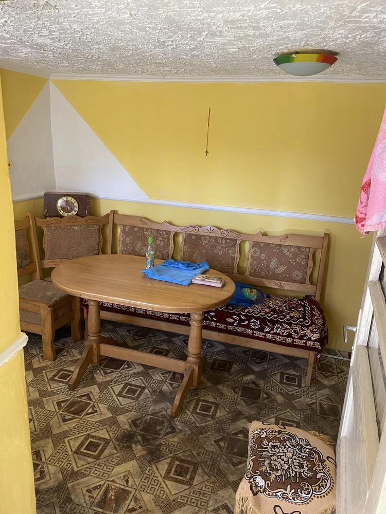 продається будинок в м.Берегове можливо по сертифікату