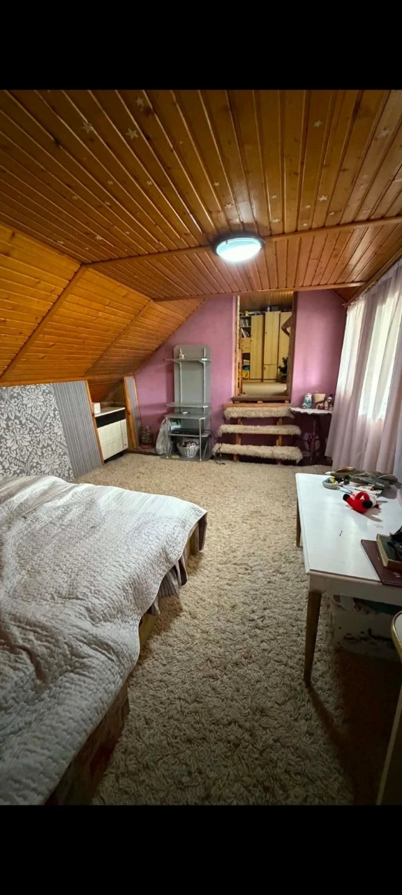 Продається будинок в центрі м.Берегове