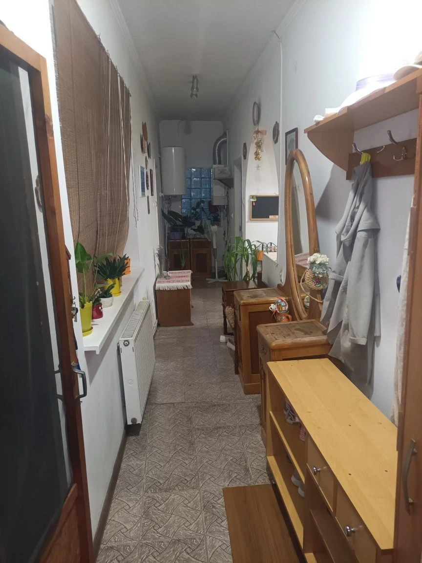 Продається добротний будинок - локація 950 м  до термального