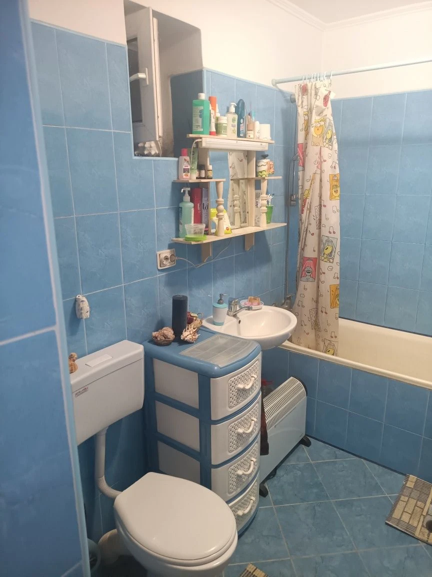 Продається добротний будинок - локація 950 м  до термального