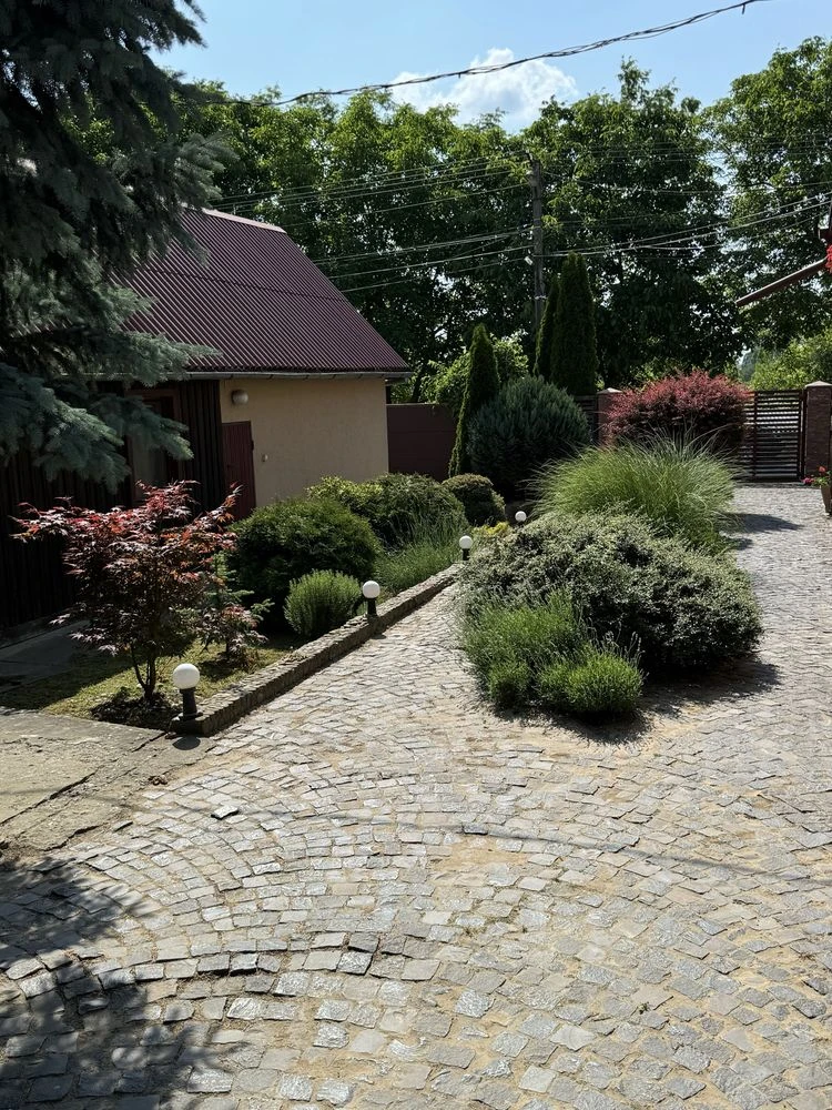 Чудовий будинок м.Берегово вул.Виноградна 180 кв. 8 сот Терм